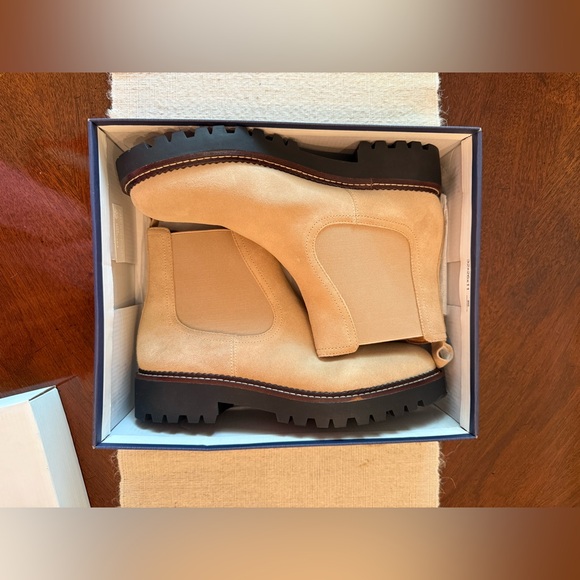 Miller Water Resistant Lug Chelsea Boots - Picture 4 of 8